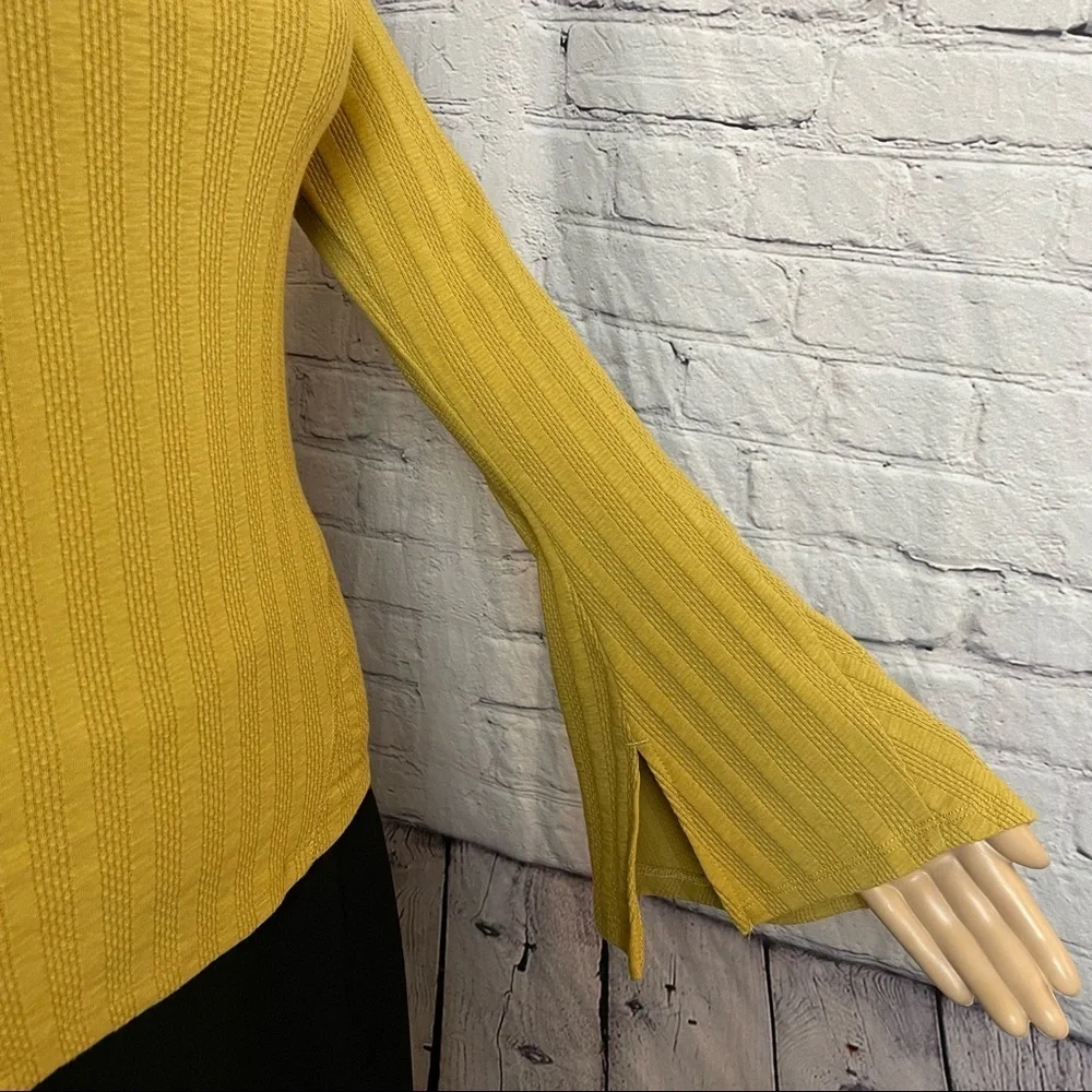 NWT New Free People Open Back Bell Sleeve Turtleneck Thermal Top Size XS